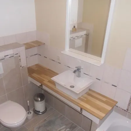 Udos Gaestewohnung Апартаменты Котбус